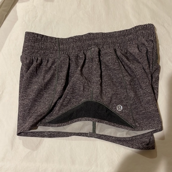 Hotty hot shorts 2.5” - Picture 4 of 5